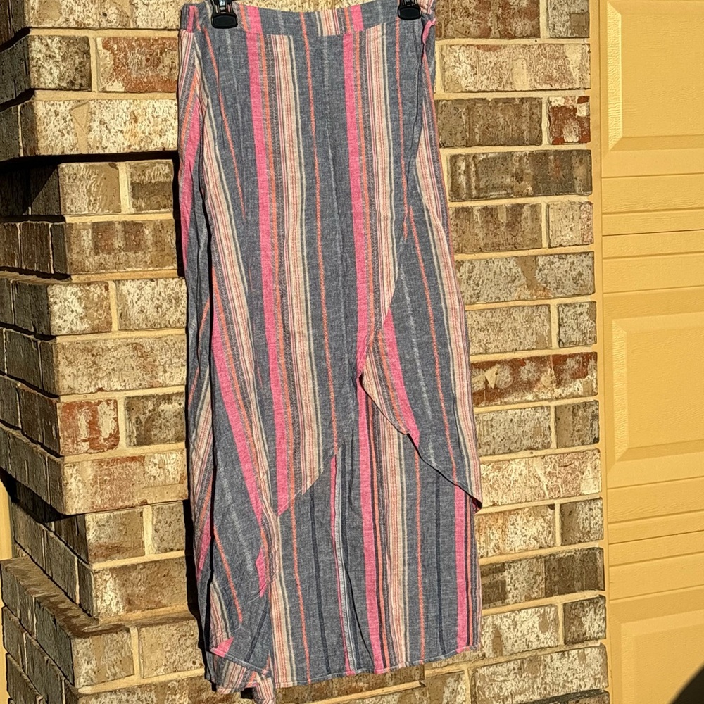 [NEW YORK & COMPANY] Striped Hi-Low Long Skirt